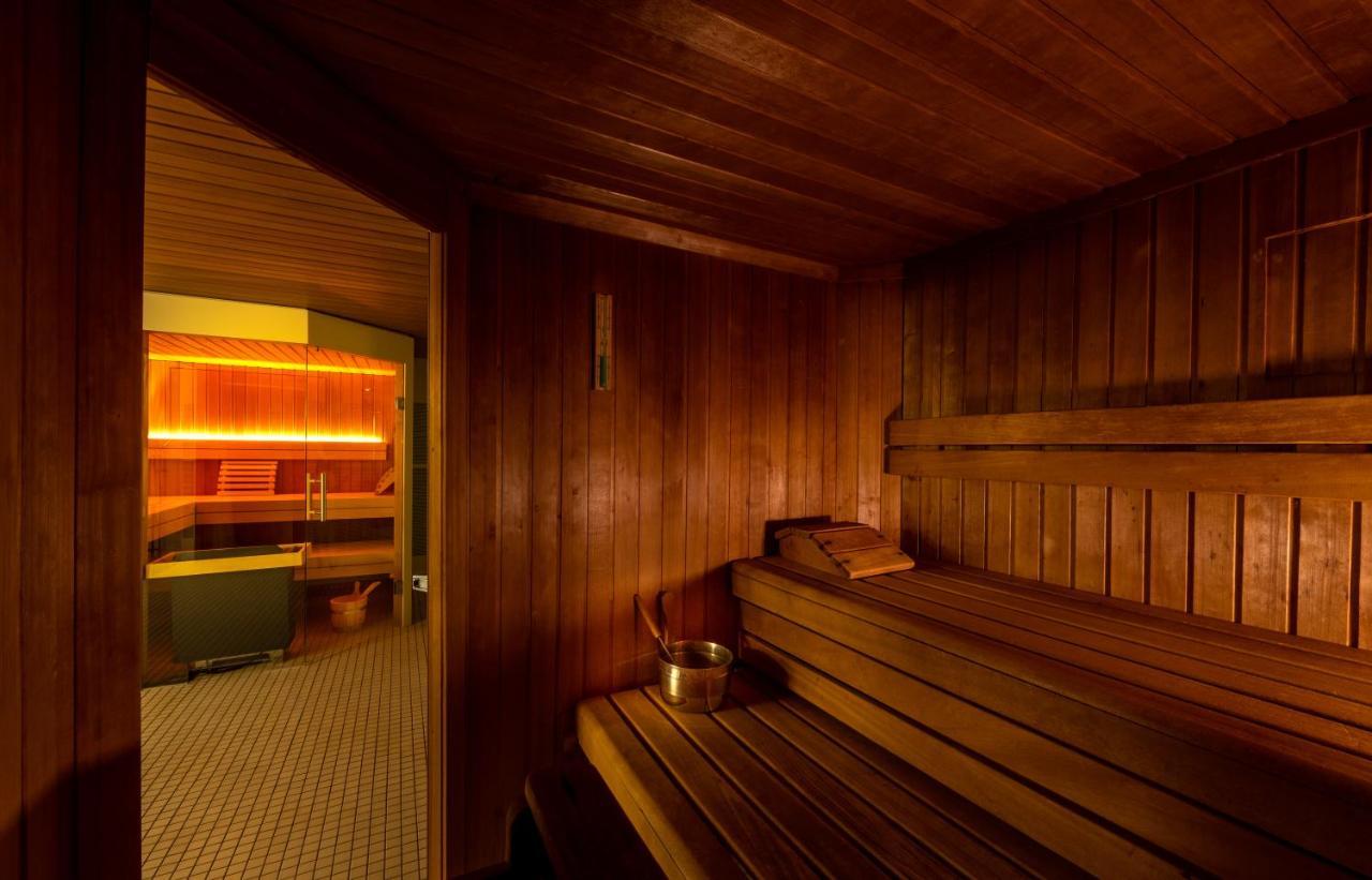 Hotel Am Kurpark Spaeth Бад-Виндсхайм Экстерьер фото